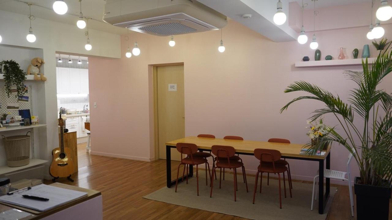 ג'גו Hannahstay Women Only Guesthouse מראה חיצוני תמונה